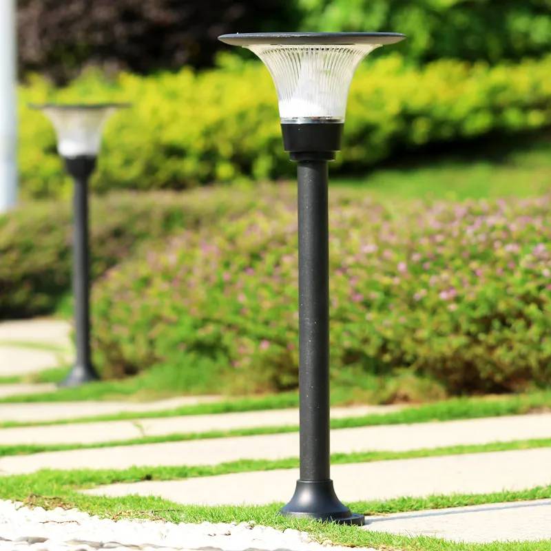 Luci da prato a led a energia solare nel cortile, luci colorate per prati all'aperto, ville, paesaggi stradali, sono estremamente luminose